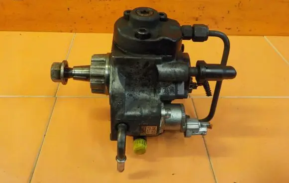 Ford Transit Fuel injection high pressure pump 6C1Q9B395BD