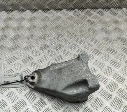 Mercedes-Benz Sprinter W907 W910 Engine mounting bracket A6542240600