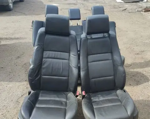 Seat set