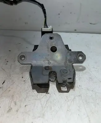 Ford Focus Tailgate/trunk/boot lock/catch/latch 01041312001