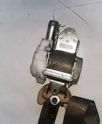 Toyota RAV 4 (XA30) Front seatbelt J090301