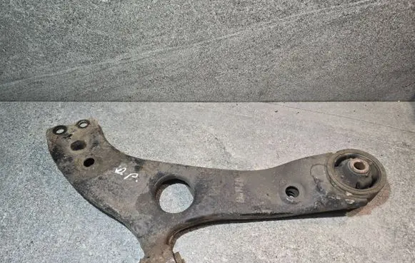 KIA Optima Front lower control arm/wishbone
