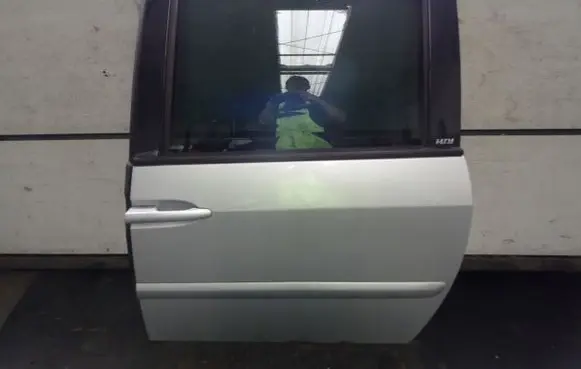 Peugeot 807 Rear door