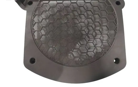 BMW X3 G01 Subwoofer grill/trim 6826950