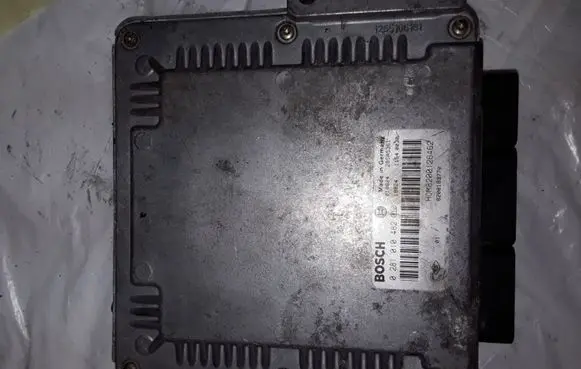 Renault Laguna II Engine control unit/module 0281010482 8200126462
