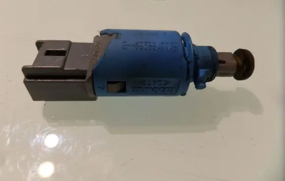 Renault Scenic II - Grand scenic II Brake pedal sensor switch 8200168239B 4259D