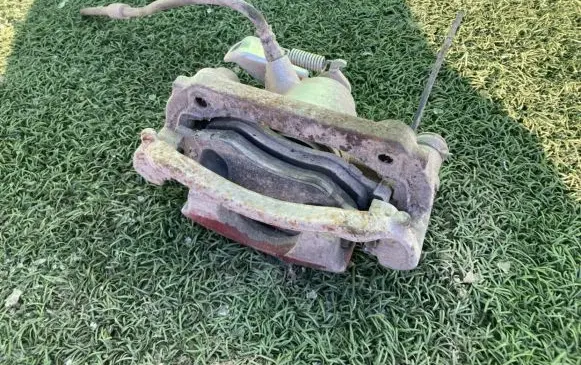Renault Master III Rear brake caliper 440011819R 440010724R