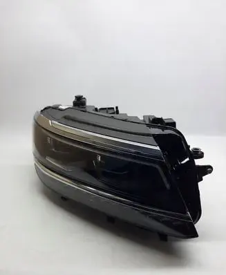 Volkswagen Tiguan Headlight/headlamp 5NC941082D