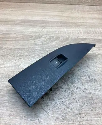 Skoda Fabia Mk1 (6Y) Electric window control switch 6Y1867228