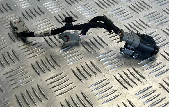 Ford Mondeo MK IV Fuel injector wires 96538118 093464