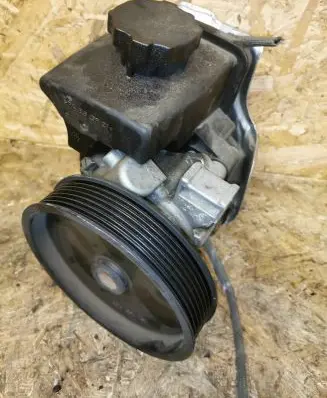 Mercedes-Benz CLC CL203 Power steering pump A0034664101 7692900521