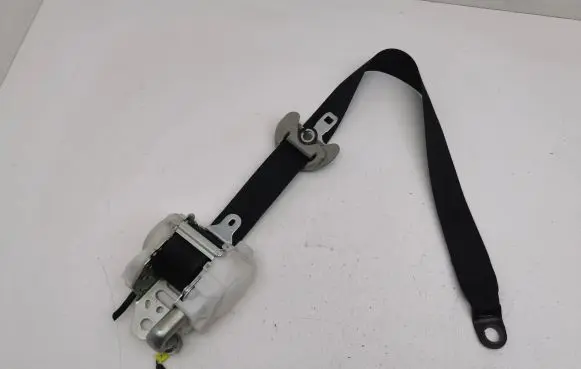 Lexus IS 220D-250-350 Front seatbelt 7M7750P