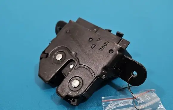 Fiat Tipo Tailgate/trunk/boot lock/catch/latch 51868085 IMPRK1538563