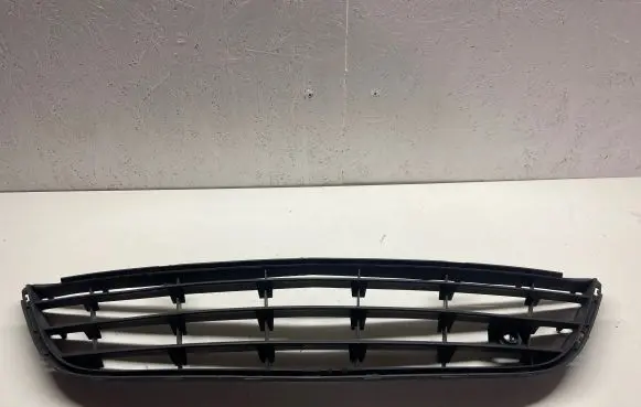 Opel Corsa D Front bumper lower grill 13179942