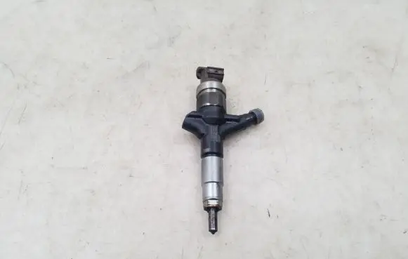 Subaru Outback Fuel injector 16613AA020