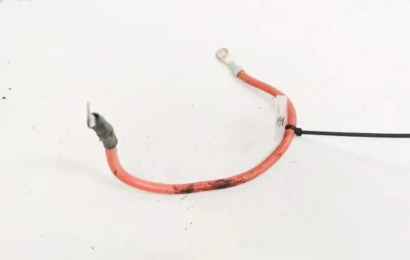 BMW 5 GT F07 Positive cable (battery)