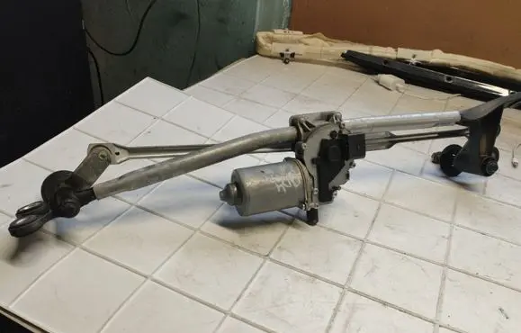 Land Rover Evoque I Front wiper linkage and motor BJ3217500AA