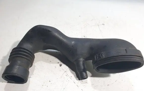 BMW 3 E90 E91 Air intake duct part 779164 11564310