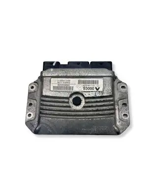 Renault Clio III Engine control unit/module 215854126B 8200504593 8200461733