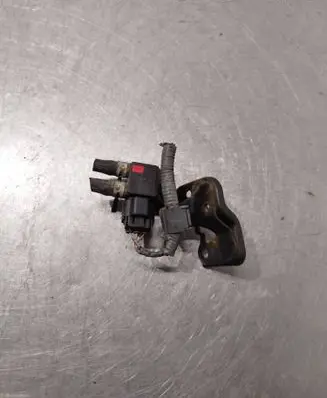 Toyota Avensis T270 Exhaust gas pressure sensor 8948120030