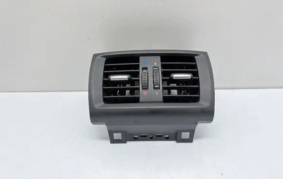 BMW X3 F25 Rear air vent grill 9200888
