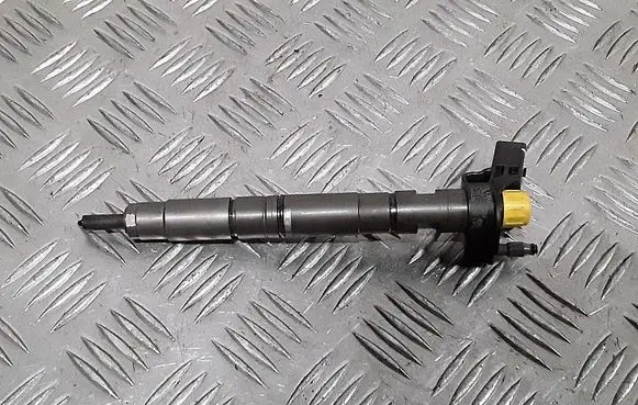 Audi A5 8T 8F Fuel injector 0445116030 03L130277