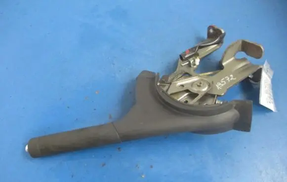 Suzuki SX4 Handbrake/parking brake lever assembly