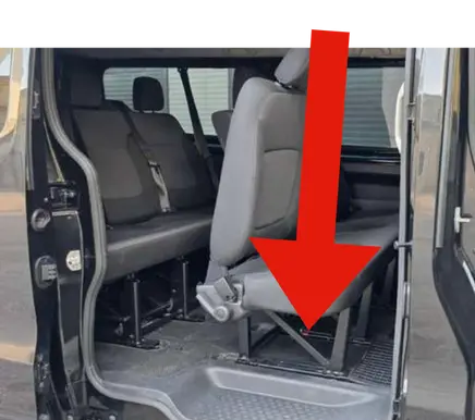 Opel Vivaro Rear floor carpet liner 8200611392 93858765