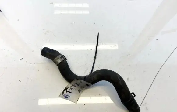 Toyota Avensis T250 Engine coolant pipe/hose