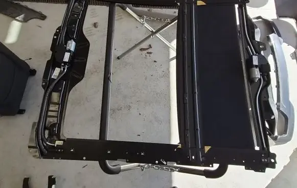 BMW 6 F12 F13 Sunroof frame 1110076