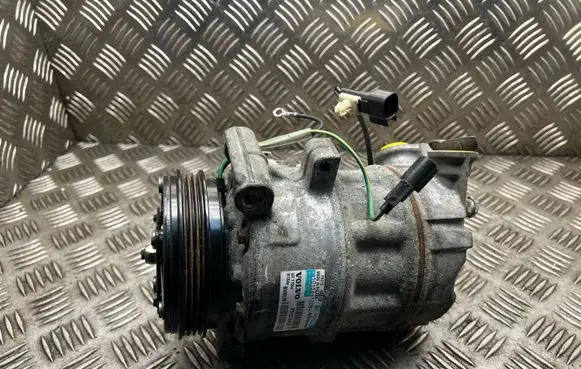 Volvo XC60 Air conditioning (A/C) compressor (pump) 31315453