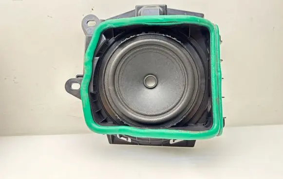 BMW 3 G20 G21 Subwoofer speaker 18353410
