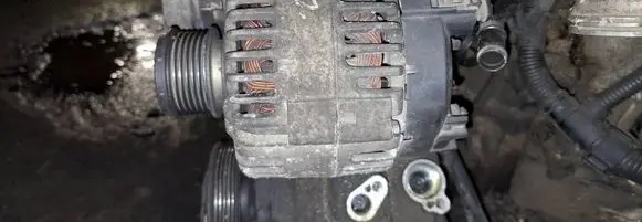 Volkswagen Golf V Generator/alternator 06f903023c