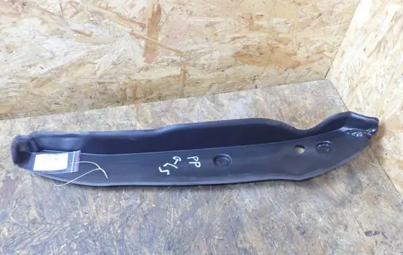 Mercedes-Benz GL X166 Fender end trim A1668890025