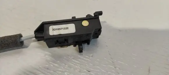 Volkswagen Phaeton Glove box handle 3D1857132 3D1857132E