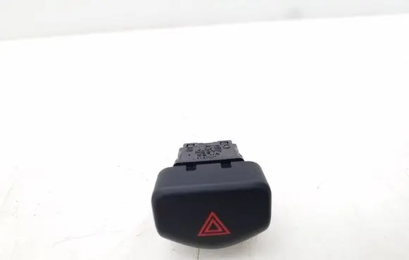Nissan Note (E11) Hazard light switch 