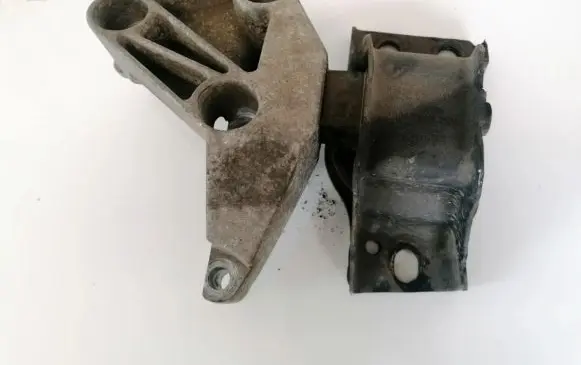 Toyota Aygo AB10 Engine mount bracket 11210bn702 566334or