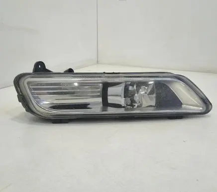 Volkswagen PASSAT B7 Front fog light 176623