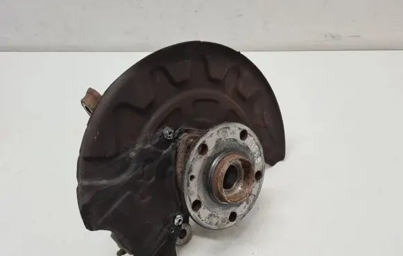 Skoda Octavia Mk3 (5E) Front wheel hub
