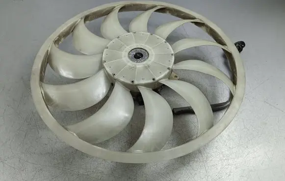 Mitsubishi Outlander Electric radiator cooling fan 487B212C