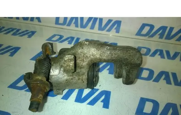 Opel Zafira B Rear brake caliper