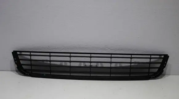 Volkswagen Golf VI Front bumper lower grill 5K0853677A 1355630130