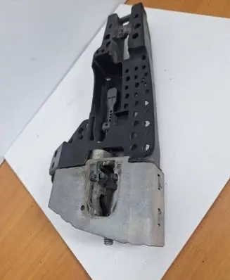 Audi A4 S4 B8 8K Front door exterior handle/bracket