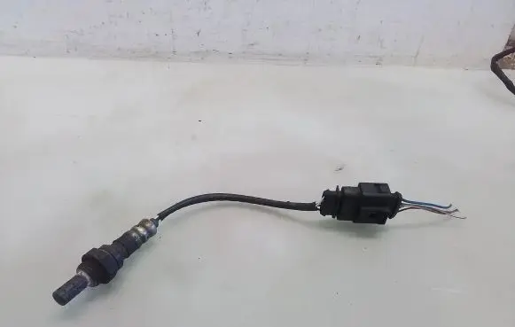 Skoda Octavia Mk2 (1Z) Lambda probe sensor 03C906262