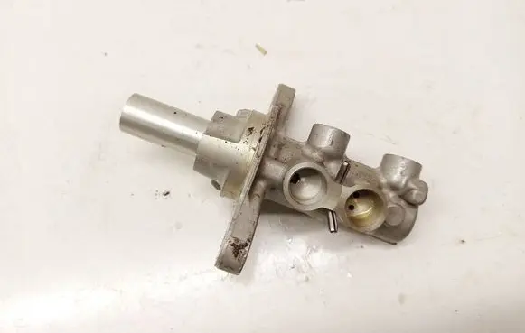 Ford Fiesta Master brake cylinder 829406