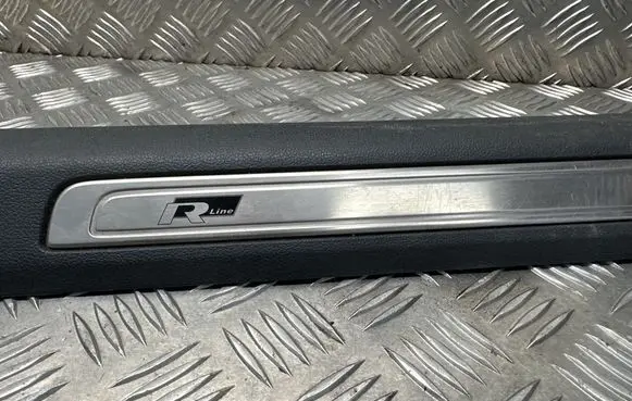 Volkswagen Arteon Front sill trim cover 3G8853372