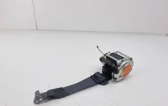 Cupra Born Rear seatbelt