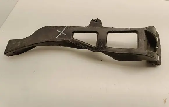 Mercedes-Benz CLA C117 X117 W117 Front bumper mounting bracket A1178850021