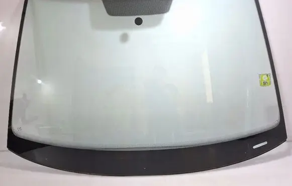 Volkswagen Golf VII Front windscreen/windshield window 