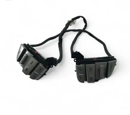 Mazda 3 Steering wheel buttons/switches 
